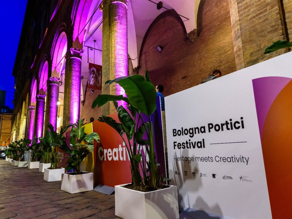 Bologna Portici Festival: Una Grande Celebrazione dell'Arte e della Cultura Urbana