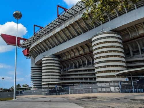 Meazza Venduto... La giunta approva