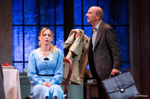 “Qualcosa è andato storto!”: Carlo Buccirosso al Teatro Manzoni di Milano
